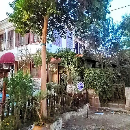 Cunda Zehra Teyzenin Evi 3* Ayvalik