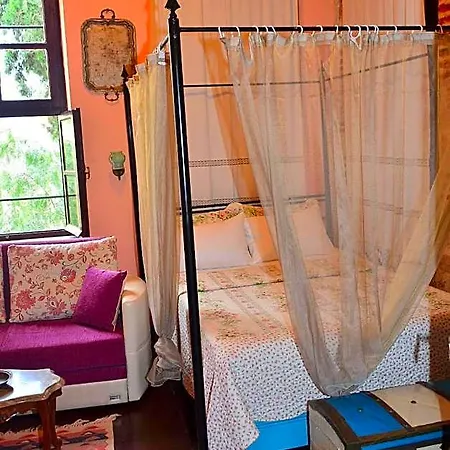 Cunda Zehra Teyzenin Evi 3*