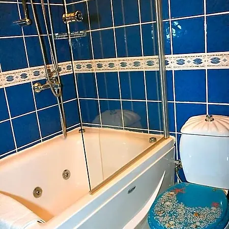 Cunda Zehra Teyzenin Evi Hotel