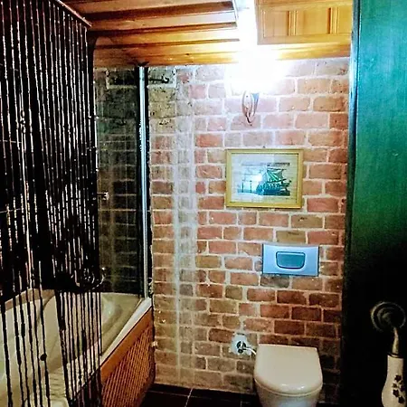 Hotel Cunda Zehra Teyzenin Evi 3*